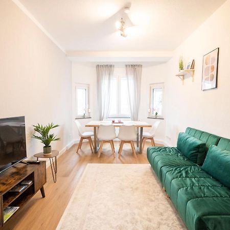 Peter Apartments - Wohnung 90Qm, 3 Schlafzimmer, Kueche, Wohnzimmer, Balkon, Netflix Fulda Zewnętrze zdjęcie