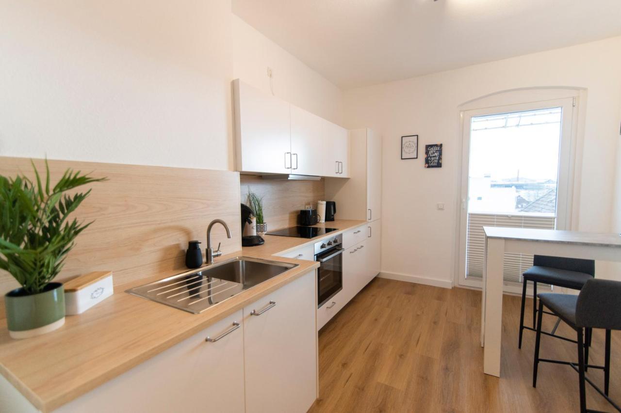 Peter Apartments - Wohnung 90Qm, 3 Schlafzimmer, Kueche, Wohnzimmer, Balkon, Netflix Fulda Zewnętrze zdjęcie
