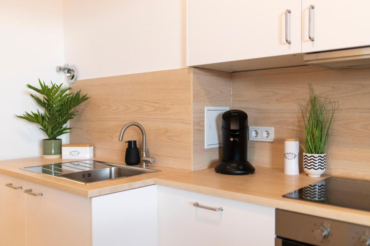 Peter Apartments - Wohnung 90Qm, 3 Schlafzimmer, Kueche, Wohnzimmer, Balkon, Netflix Fulda Zewnętrze zdjęcie