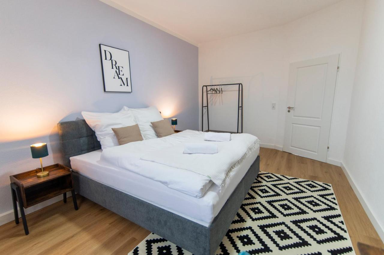 Peter Apartments - Wohnung 90Qm, 3 Schlafzimmer, Kueche, Wohnzimmer, Balkon, Netflix Fulda Zewnętrze zdjęcie